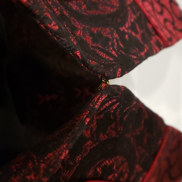 Bebe Tiana Red Black Lace Jacquard Satin Blazer STILL AVAILABLE - Picture 4 of 4